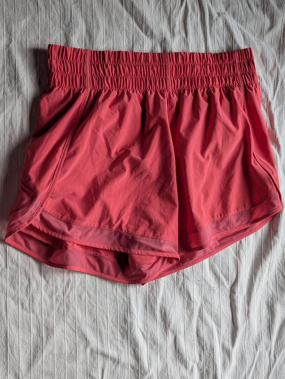 Athleta Shorts High Rise Rise Mesh Racer 3" - Picture 4 of 10